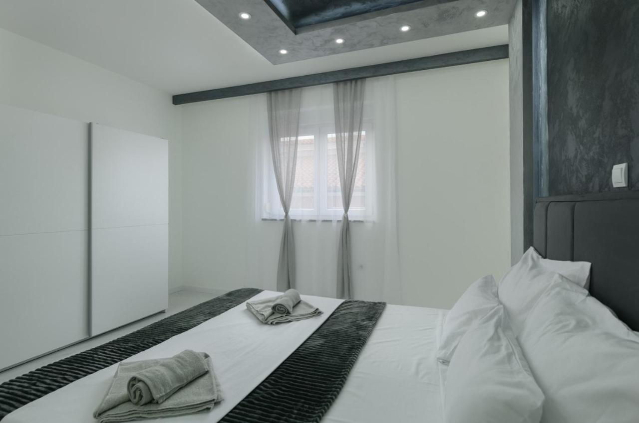 Complex Villa White بولا المظهر الخارجي الصورة